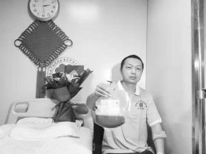退伍兵捐造血干细胞兑现15年前的承诺