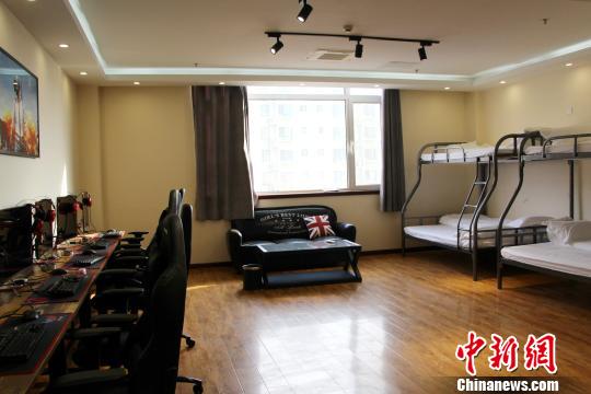 电竞酒店悄然火热 中国青年开辟社交新领地