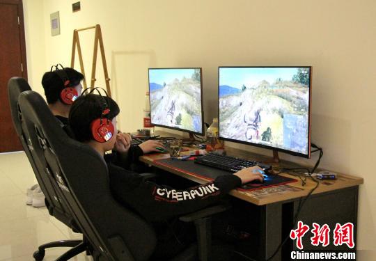 电竞酒店悄然火热 中国青年开辟社交新领地