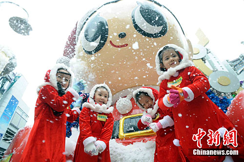 调查：功课多空闲少 香港儿童越长大越不快乐