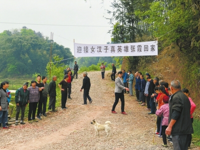 95后母亲留下一句＂妈妈要去救人＂ 救落水女孩遇难