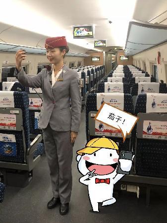 万万没想到，高铁小姐姐的包里还有这个！