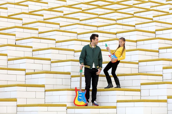 乐高集团携手Mark Ronson启动“乐造新世界”项目