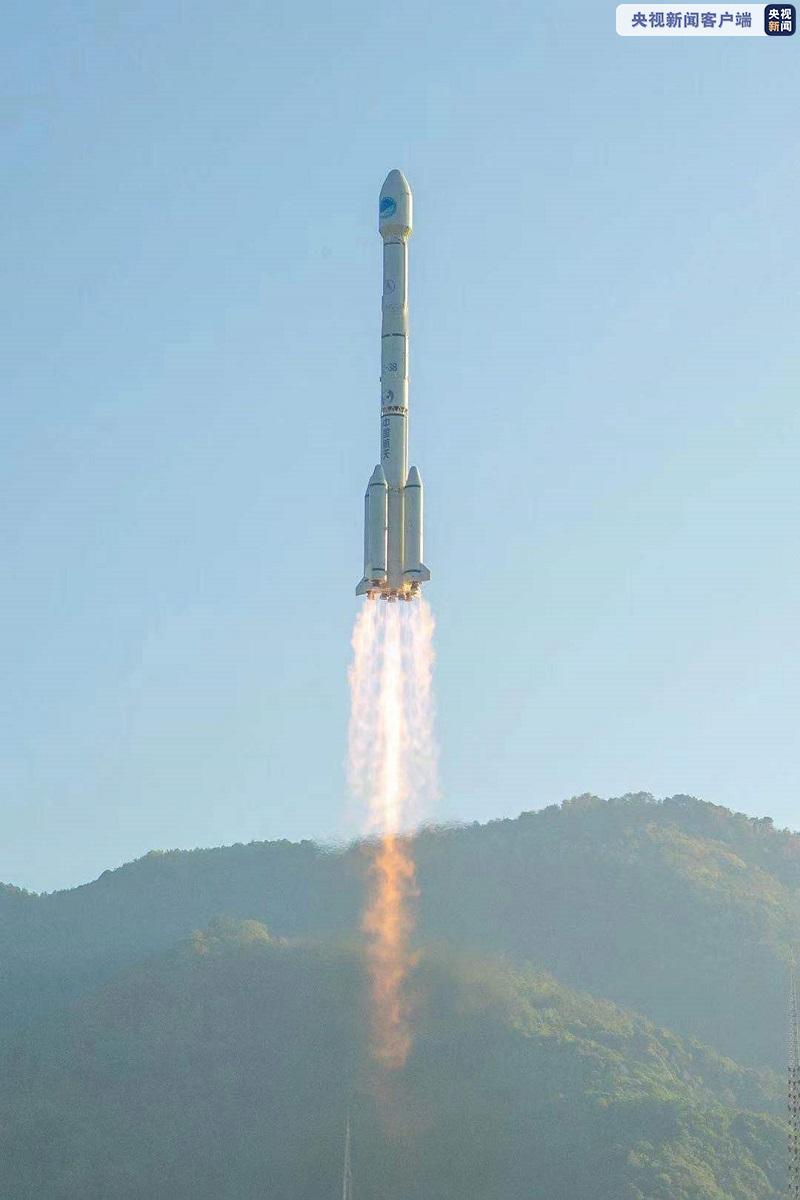 一箭双星 我国成功发射第五十、五十一颗北斗导航卫星