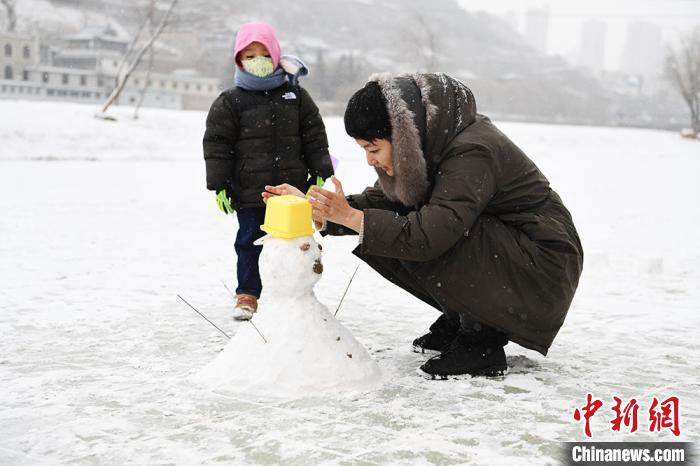 甘肃迎新年首场大范围降水兰州暂别49天无有效降水困境