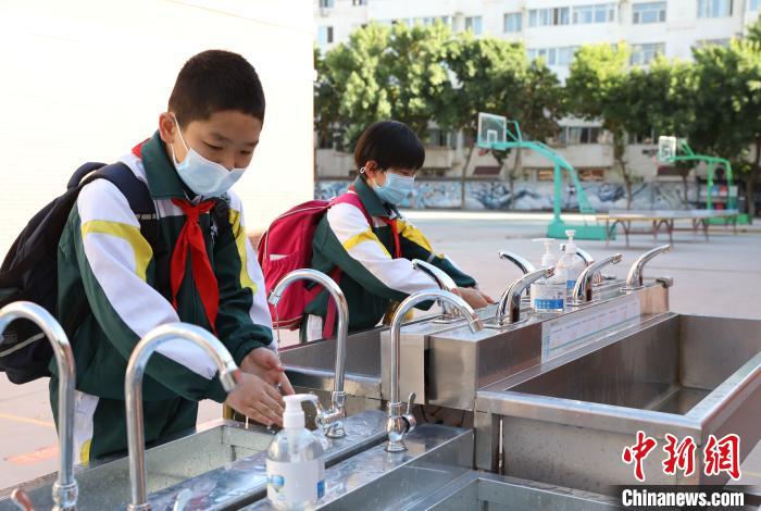 宁夏首批近29万名小学生返校复课