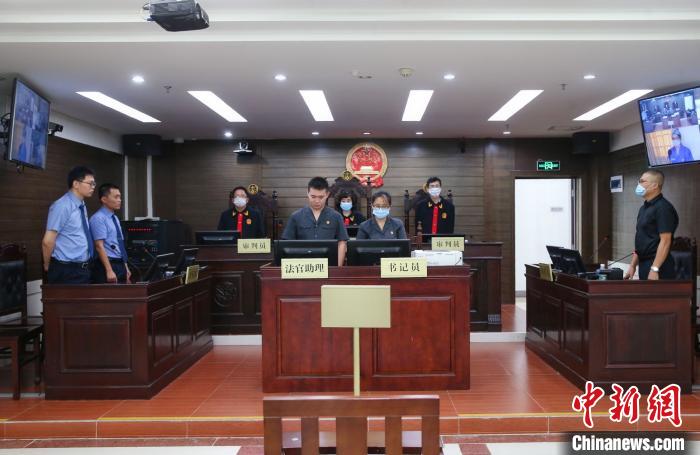 海南两起涉黑“保护伞”案件宣判涉案被告最高获刑19年