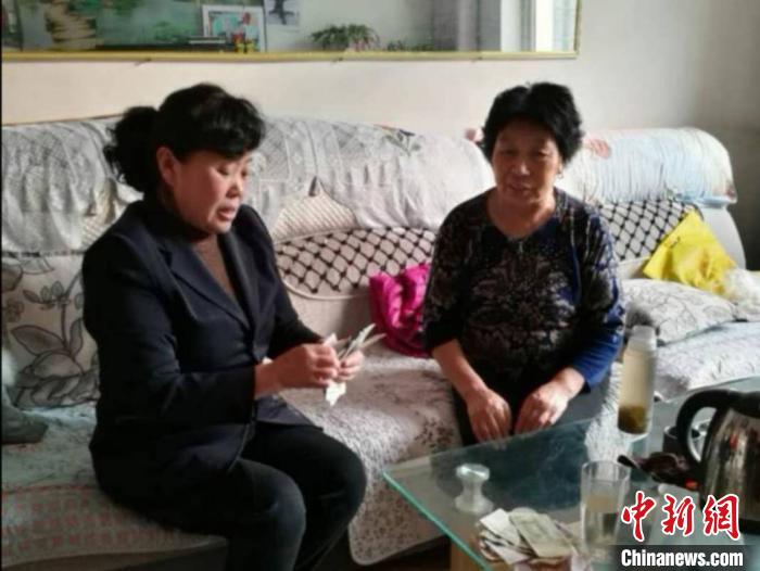 为夫治病欠债13万山西农妇7年省吃俭用打工基本还清