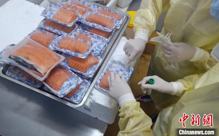 成都持续开展市场环境及从业人员新冠病毒检测目前结果均为阴性