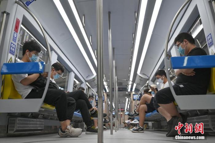 北京地铁启动疏导限流措施实时监测列车满载率