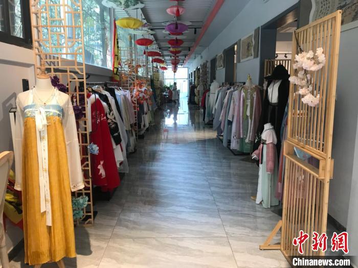 成都华服里青年聚落：汇集年轻力量推广传统文化