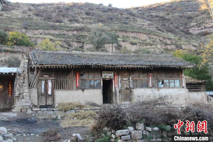 吕梁山上的脱贫故事：养牛脱贫过上“牛”日子