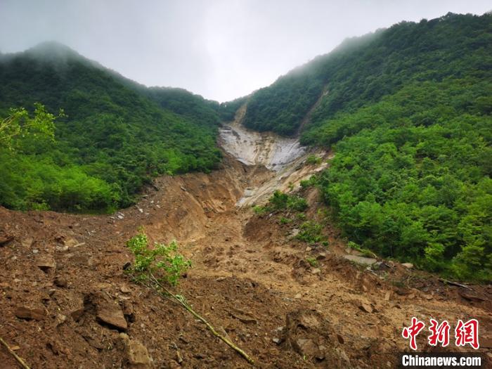 四川旺苍发生高位山体滑坡诱发泥石流灾害致1人遇难