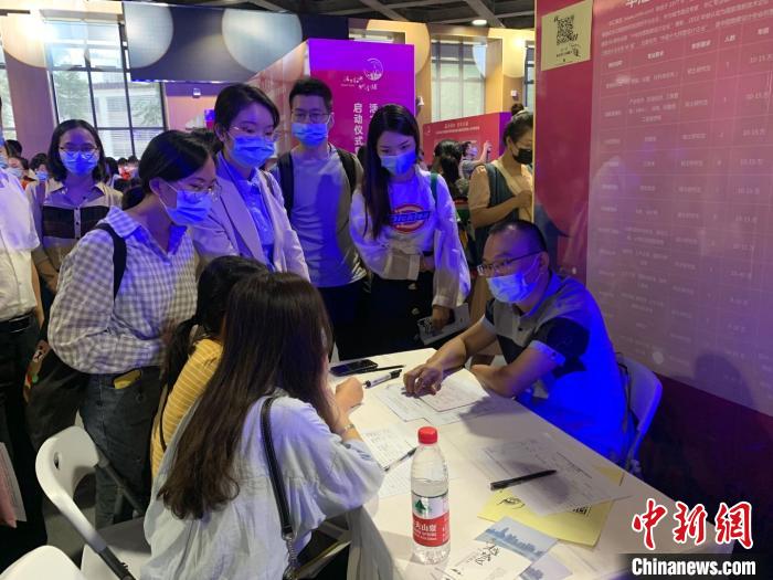 绍兴为湖北高校毕业生提供1万个岗位