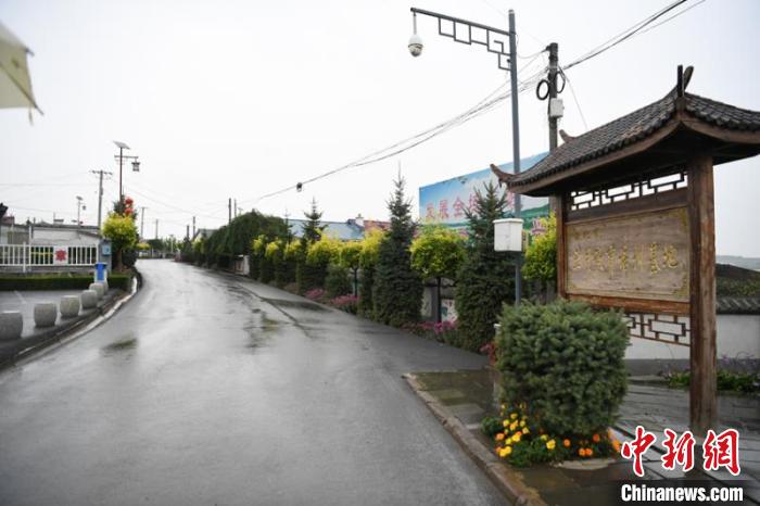 雁鸣湖畔小山村“爆单”的连锁反应：村子更美村民更富