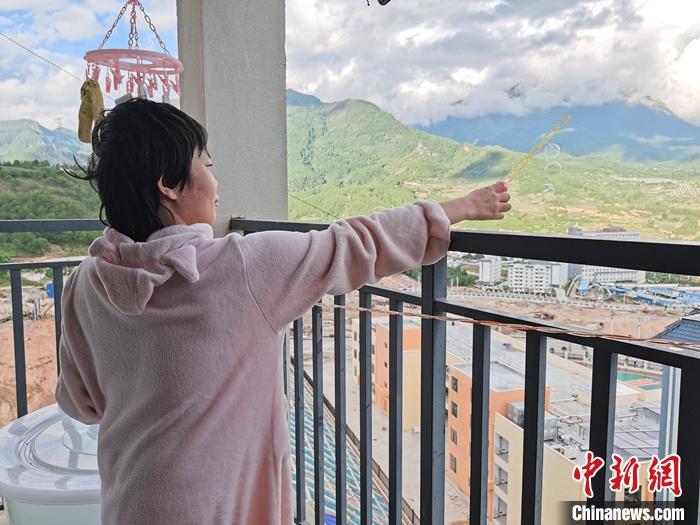 “蜗牛姑娘”治病记：从14年到10分钟的求医之路