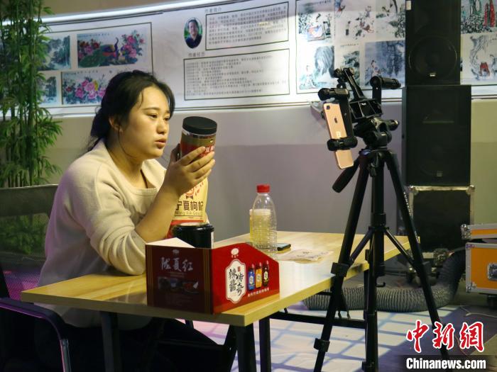 宁夏贺兰搭乘电商“快车”打通农产品销售“最后一公里”