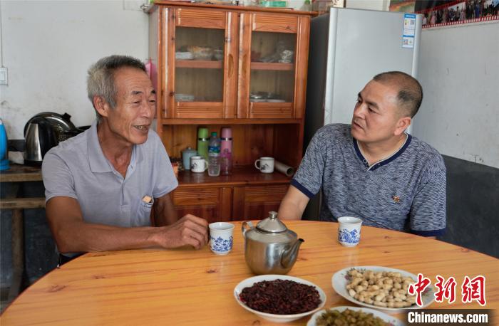 江西农村扶贫见闻：产业扶贫“多点开花”结“硕果”