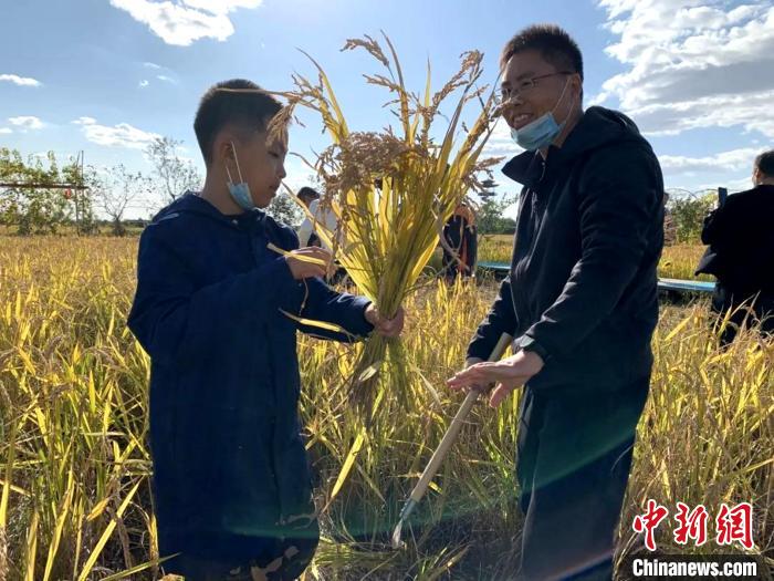 《我和我的家乡》热映带火沈阳沈北新区美丽乡村