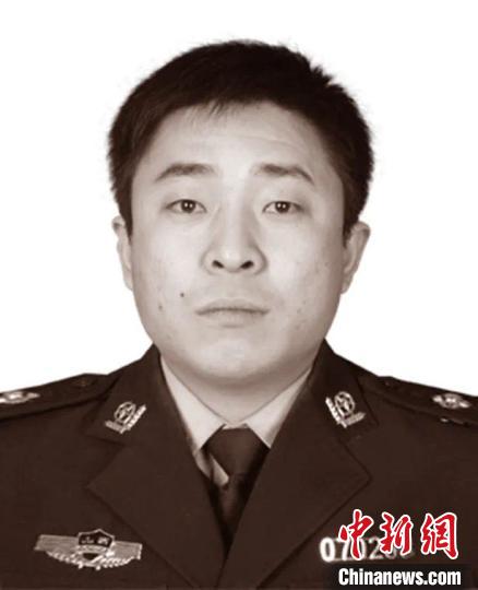 山西一交警“双节”安保一线因公殉职年仅45岁