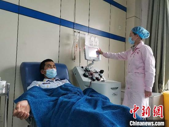 哥哥患病妹妹抖音发求救消防指战员伸手献“大爱”