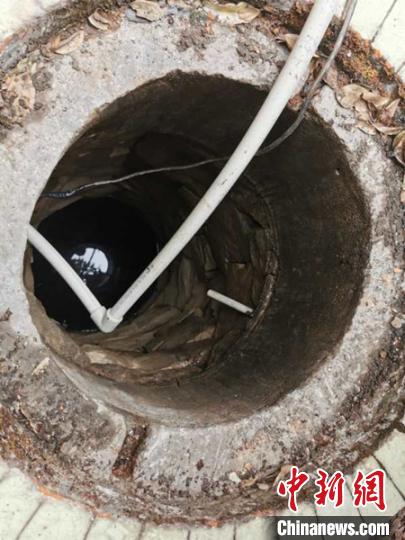 绵阳一口老井“发烧”变温泉初步认为是水泵漏电短路所致