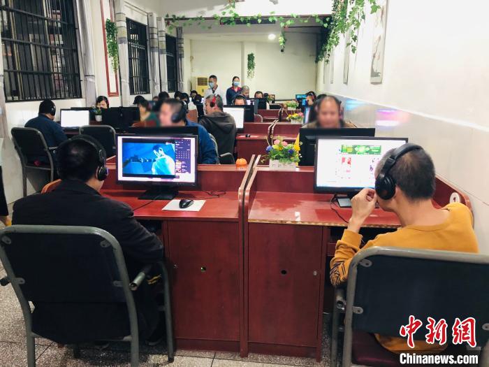 探访不一样的“精神病院”：“桃红症”患者的“桃花园”