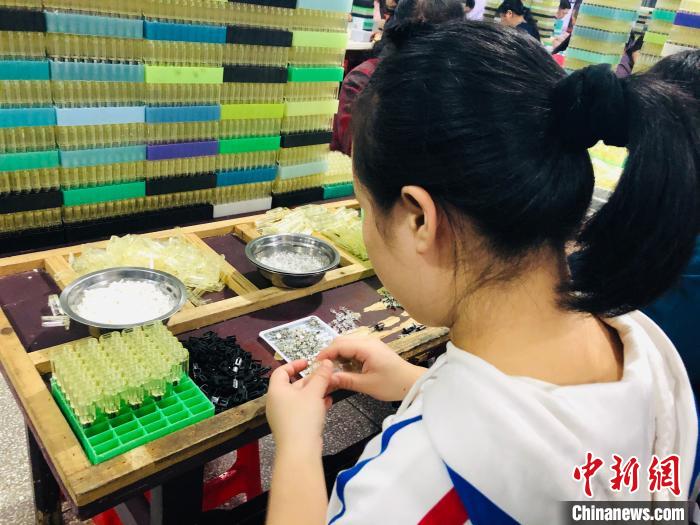 探访不一样的“精神病院”：“桃红症”患者的“桃花园”