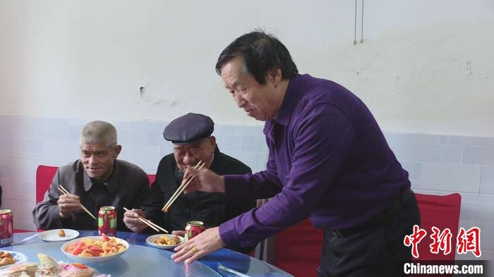 山西六旬老人办敬老院照顾孤寡老人12年：想给更多人“家”的温暖