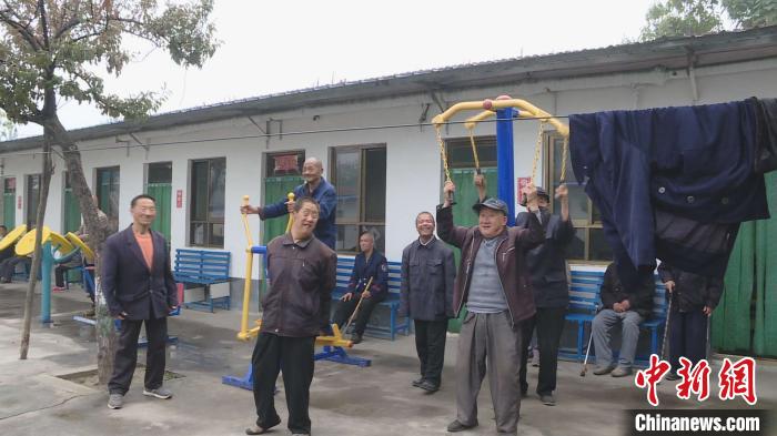 山西六旬老人办敬老院照顾孤寡老人12年：想给更多人“家”的温暖