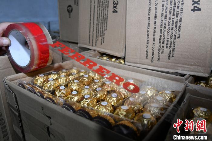 上海警方今年以来侦破侵权售假类案件740余起涉案金额68亿余元