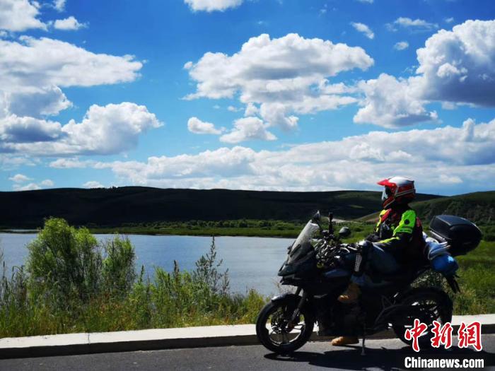 “00后”骑行者：在大学毕业前看遍祖国的大好河山