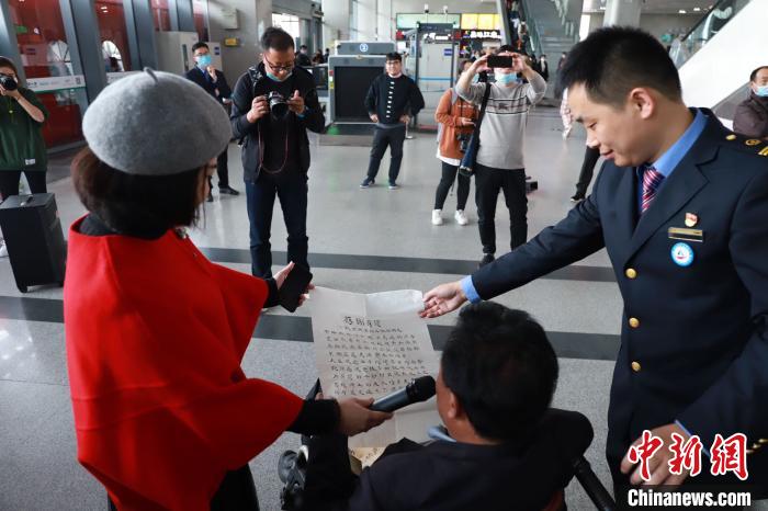 沪杭高铁开通十年：从“双城记”到“一体化”