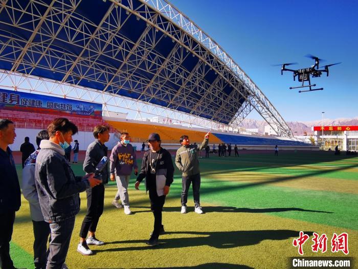 青海海西：首次开展生态管护员无人机培训