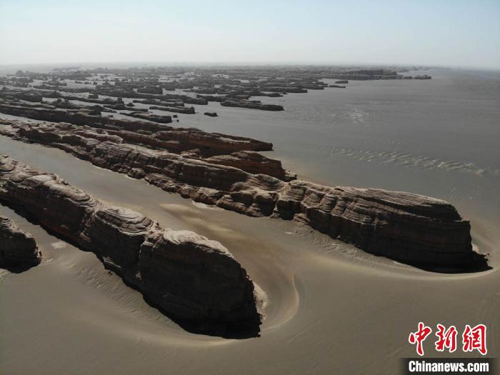 甘肃敦煌推系列优惠“大招”助冬春旅游“升温”