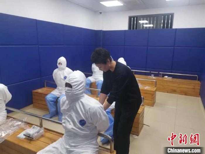 上海警方查处多起涉“英雄联盟”S10总决赛门票诈骗等违法犯罪案件