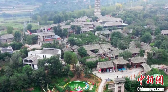 脱贫攻坚路上小故事：先锋凝聚榜样力量