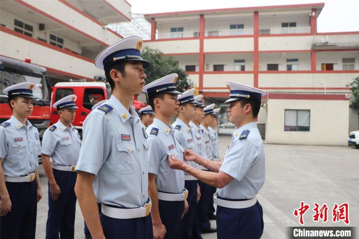 广西消防员年前13年救火受重伤至今仍战斗在灭火一线