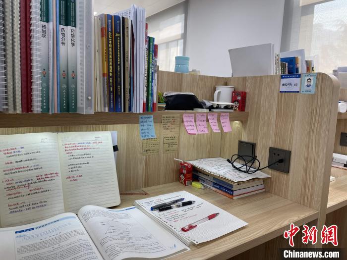 西安一高校为考研生安排专人专座学生不为占座困扰