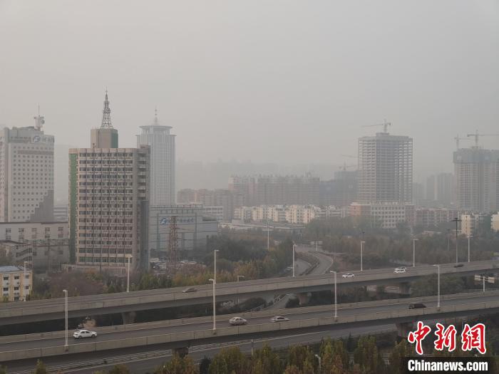 风雨欲来“霾”满城河南四地空气质量“爆紫”