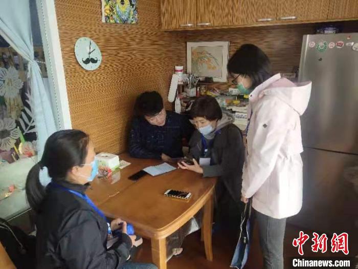 兰州人口普查员四天普查近两百户：守株待兔“难见户”