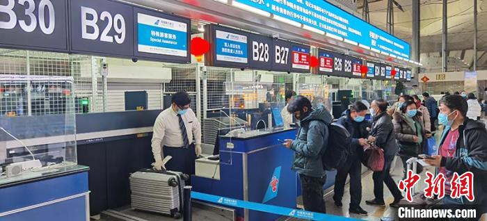 乌鲁木齐再迎大规模降雪多个航班取消