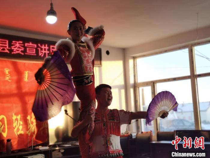 中国北方县城化德脱贫记：告别“一方水土养不起一方人”