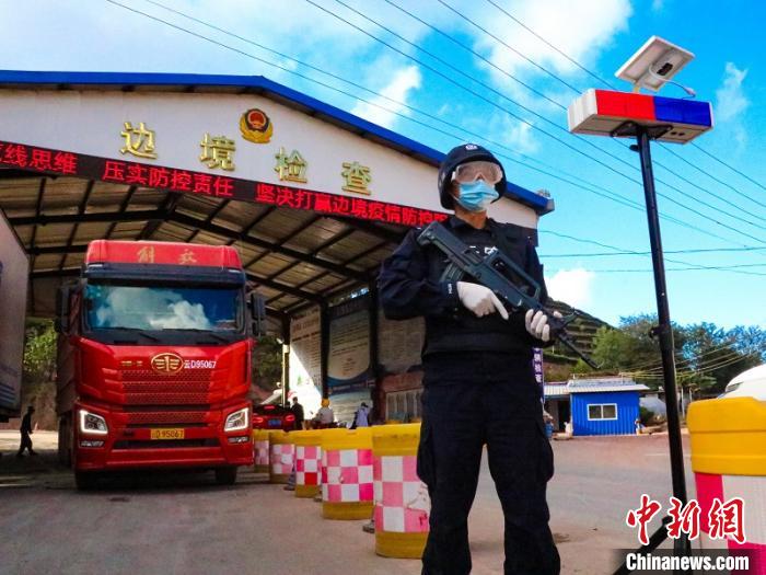 扼守“一地跨三国”的戍边民警：从大山走出来的三级警督