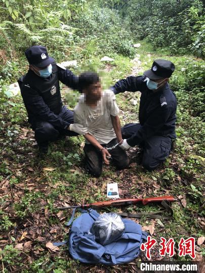 云南临沧在中缅边境打掉一跨境吸贩毒网缴毒逾1公斤