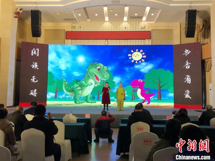 重庆残疾人化身“朗读者”传递阅读力量