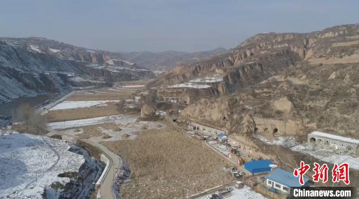 “空壳村”土地撂荒何解？山西石楼加码农地托管促农业提档升级