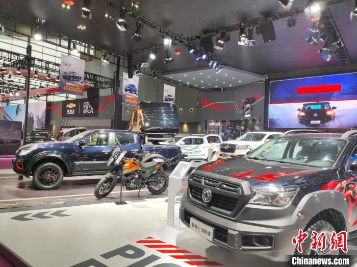 第十七届长沙国际车展开幕全球80多个汽车品牌参展