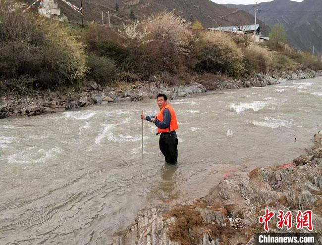 甘肃深山水文“守望者”：29载逆雨而动熟知暴雨“脾气”