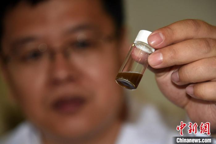 中国科学家创制碳家族单晶新材料有望应用于超导量子计算等